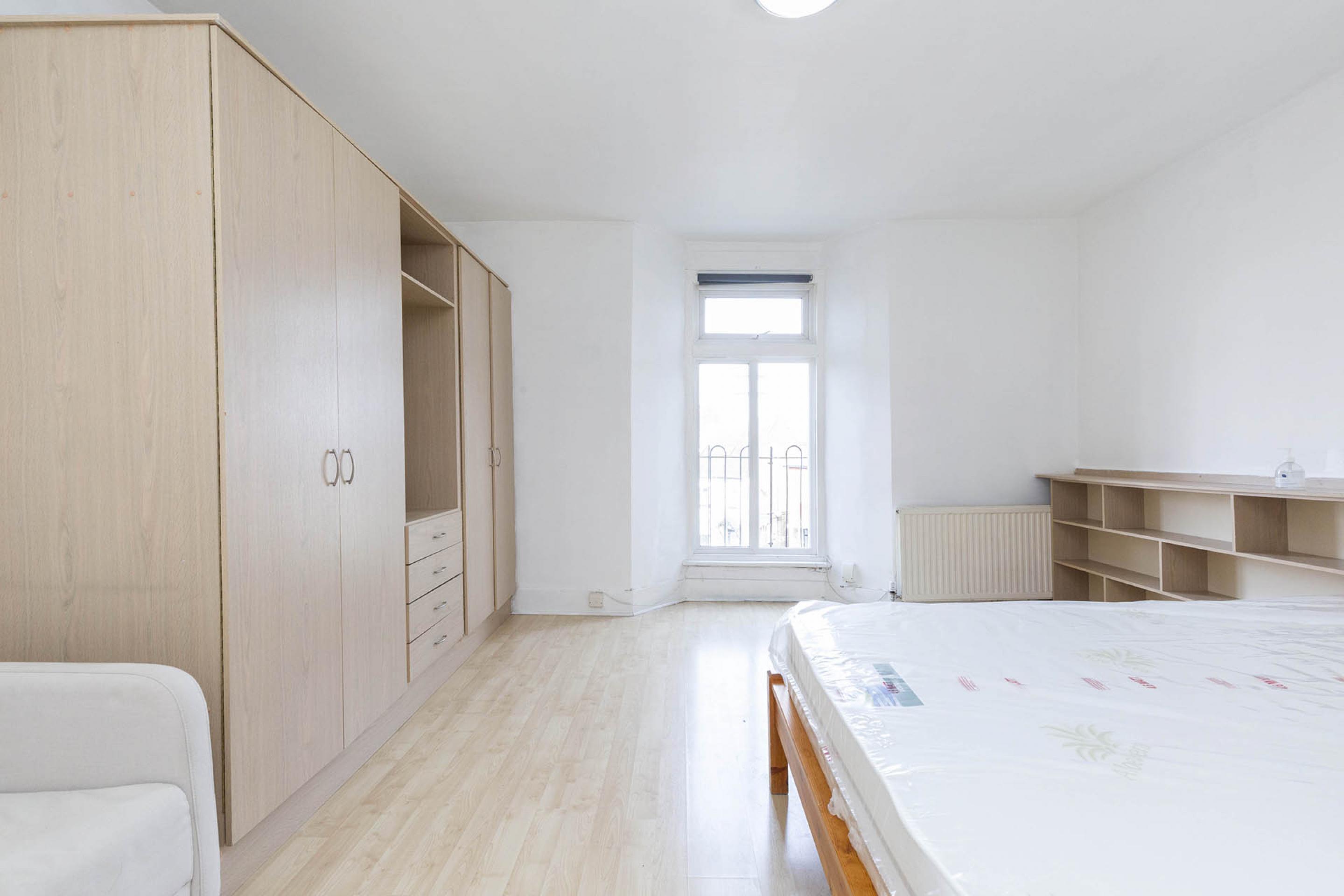 Modern Studio Belsize Square, Belsize Park NW3